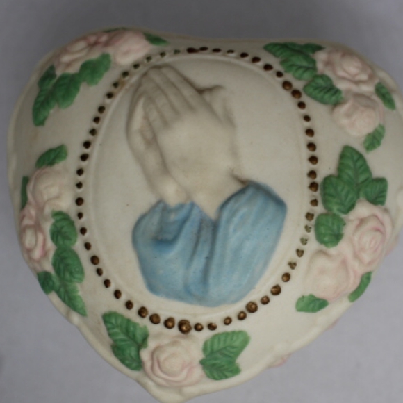 Vintage "Praying Hands" Hand-painted Porcelain jewelry box/ trinket box - Picture 7 of 11